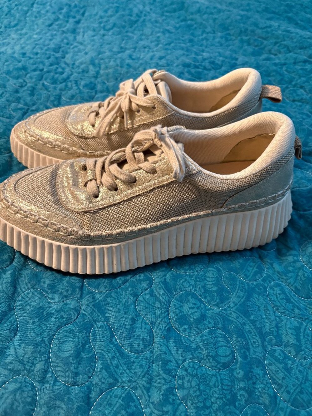 Dolce Vita Dannis sandstone Ivory Chunky Sneakers Women's Size 10